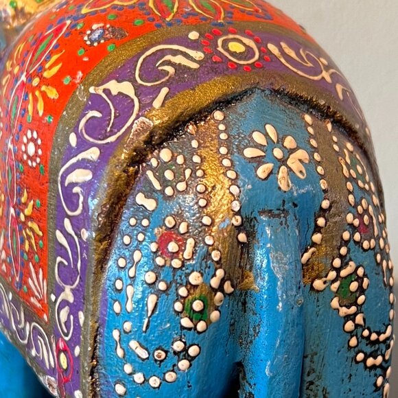 INDIAN FOLK ART Hand Carved Wooden Hand Painted Trunk Up Blessing Elephant - Picture 8 of 16